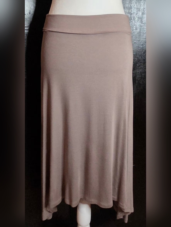 Design History Dresses & Skirts - NWT Design History Nutmeg Foldover Sharkbite Maxi Skirt L